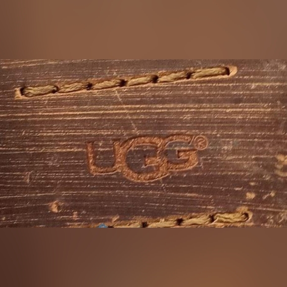 UGG Australia Channing Leather Boots. Women's 9 - Picture 8 of 9